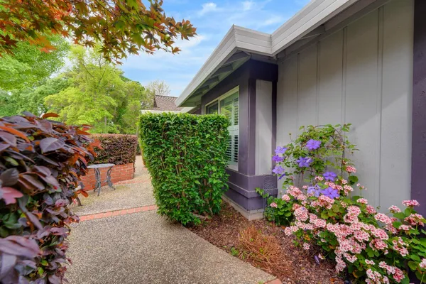 $555,500 | 1916 Oak Bluff Way, Sacramento, CA 95833