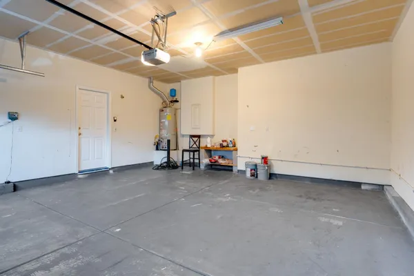 $555,500 | 1916 Oak Bluff Way, Sacramento, CA 95833