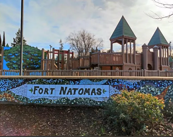 $555,500 | 1916 Oak Bluff Way, Sacramento, CA 95833