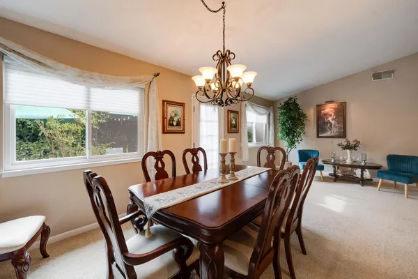 $555,500 | 1916 Oak Bluff Way, Sacramento, CA 95833