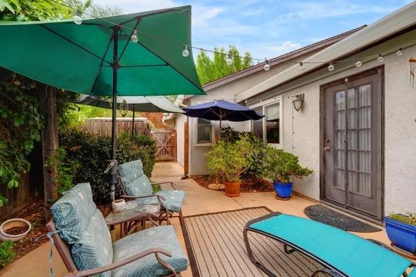 $555,500 | 1916 Oak Bluff Way, Sacramento, CA 95833