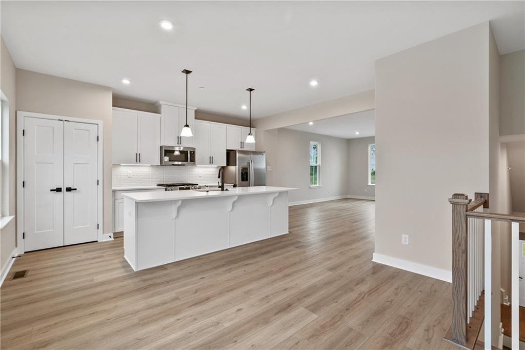 147 Crown Street McKees Rocks, PA 15136 - Photo 4 of 25 Gallery Image 4
