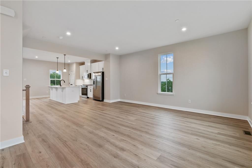 147 Crown Street McKees Rocks, PA 15136 - Photo 9 of 25 Gallery Image 9