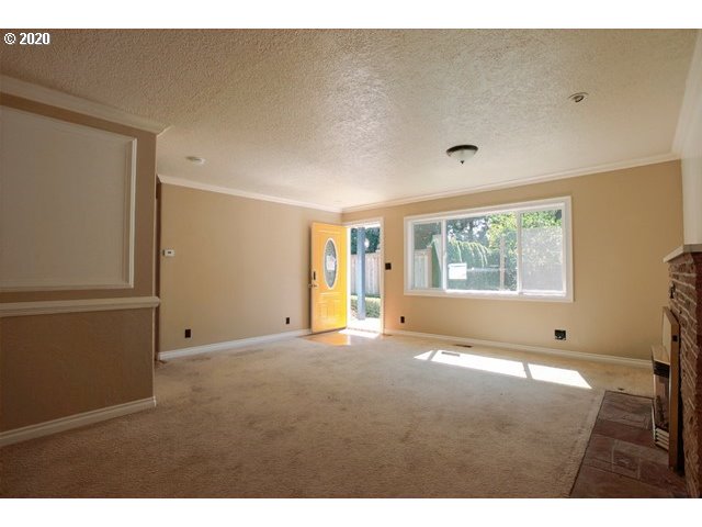 937 Country Club Road Lake Oswego, OR 97034 - Photo 4 of 28