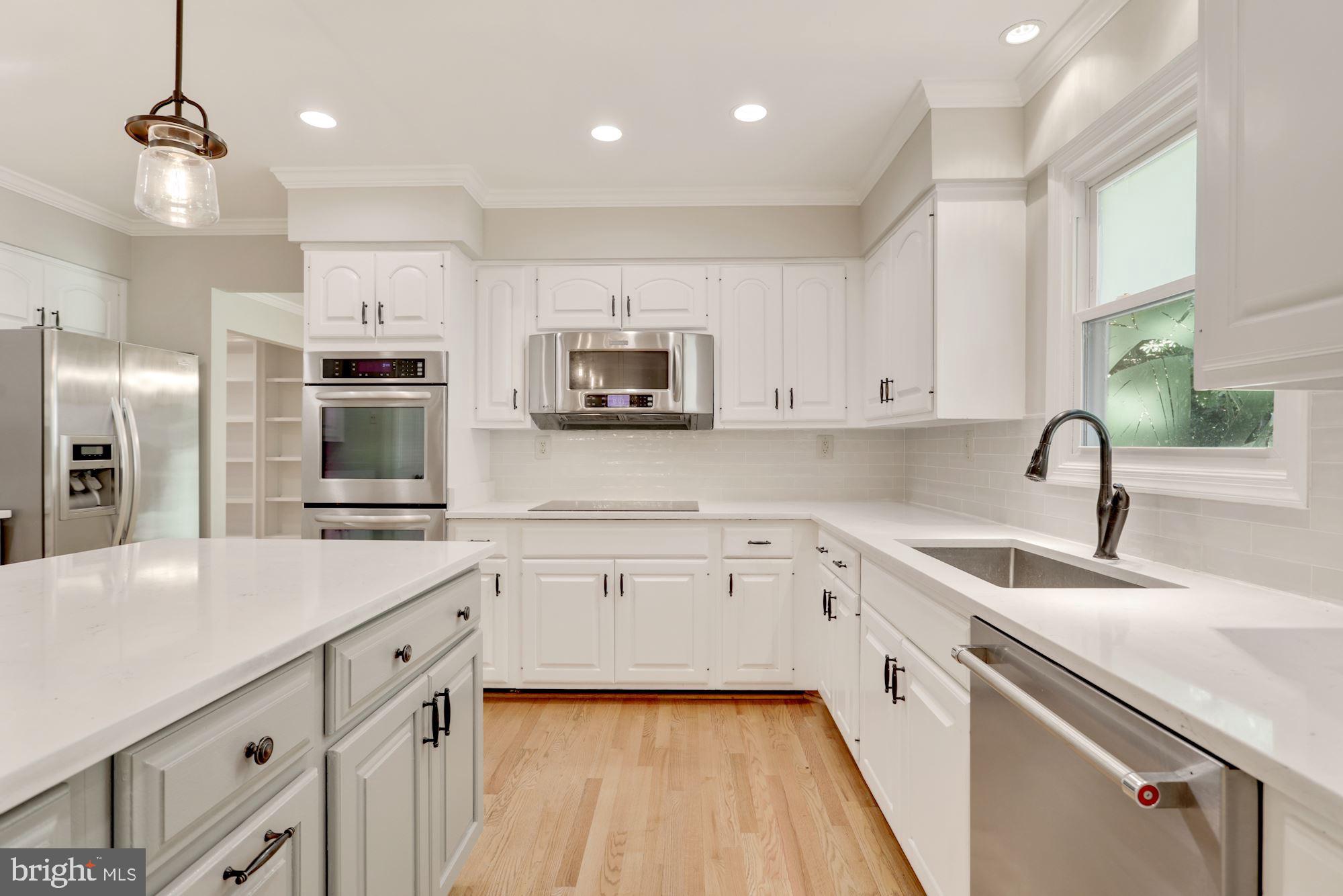737 Ridge Drive McLean, VA 22101 - Photo 10 of 41 Kitchen with two wall ovens
