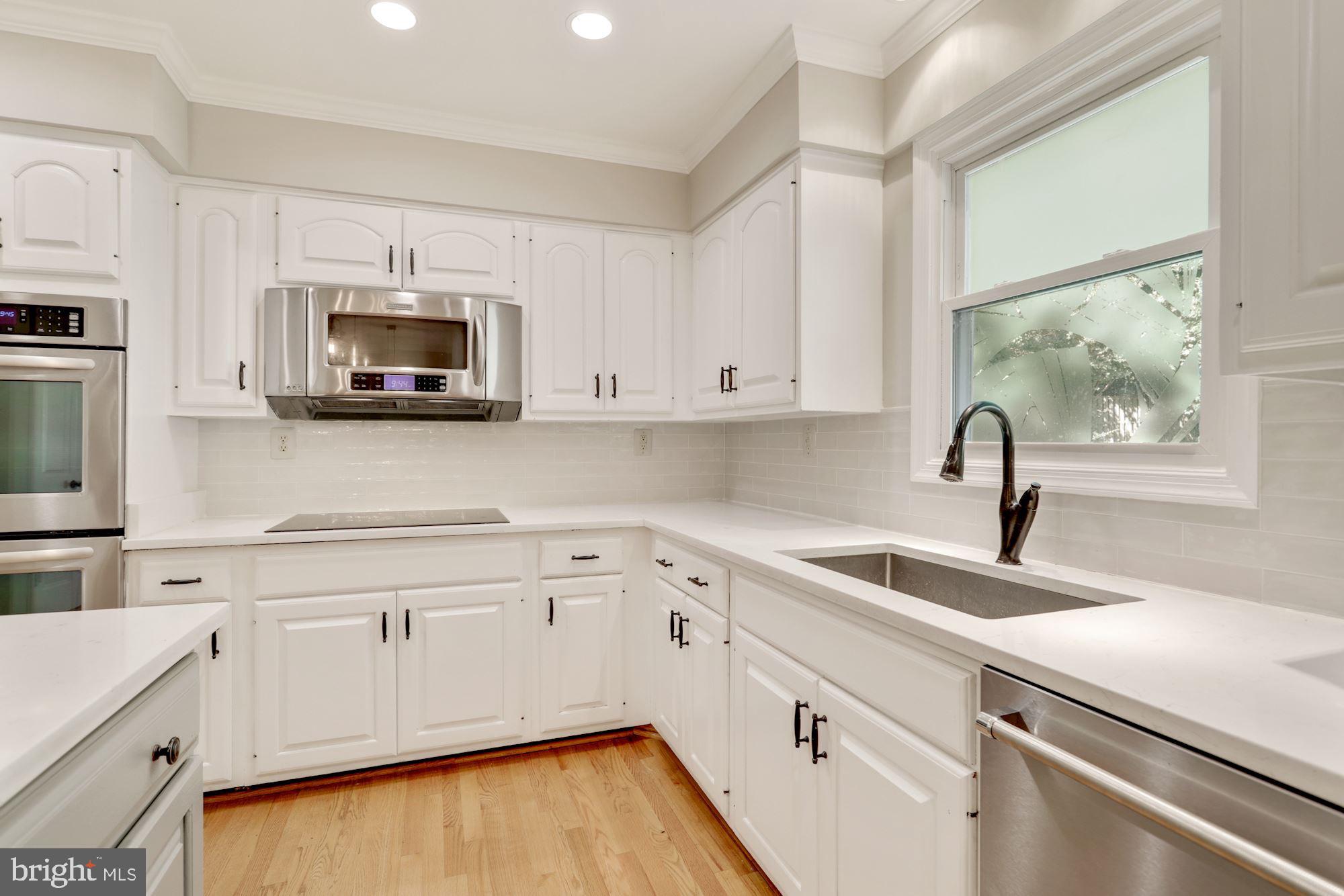 737 Ridge Drive McLean, VA 22101 - Photo 11 of 41 Stainels Streel appliances