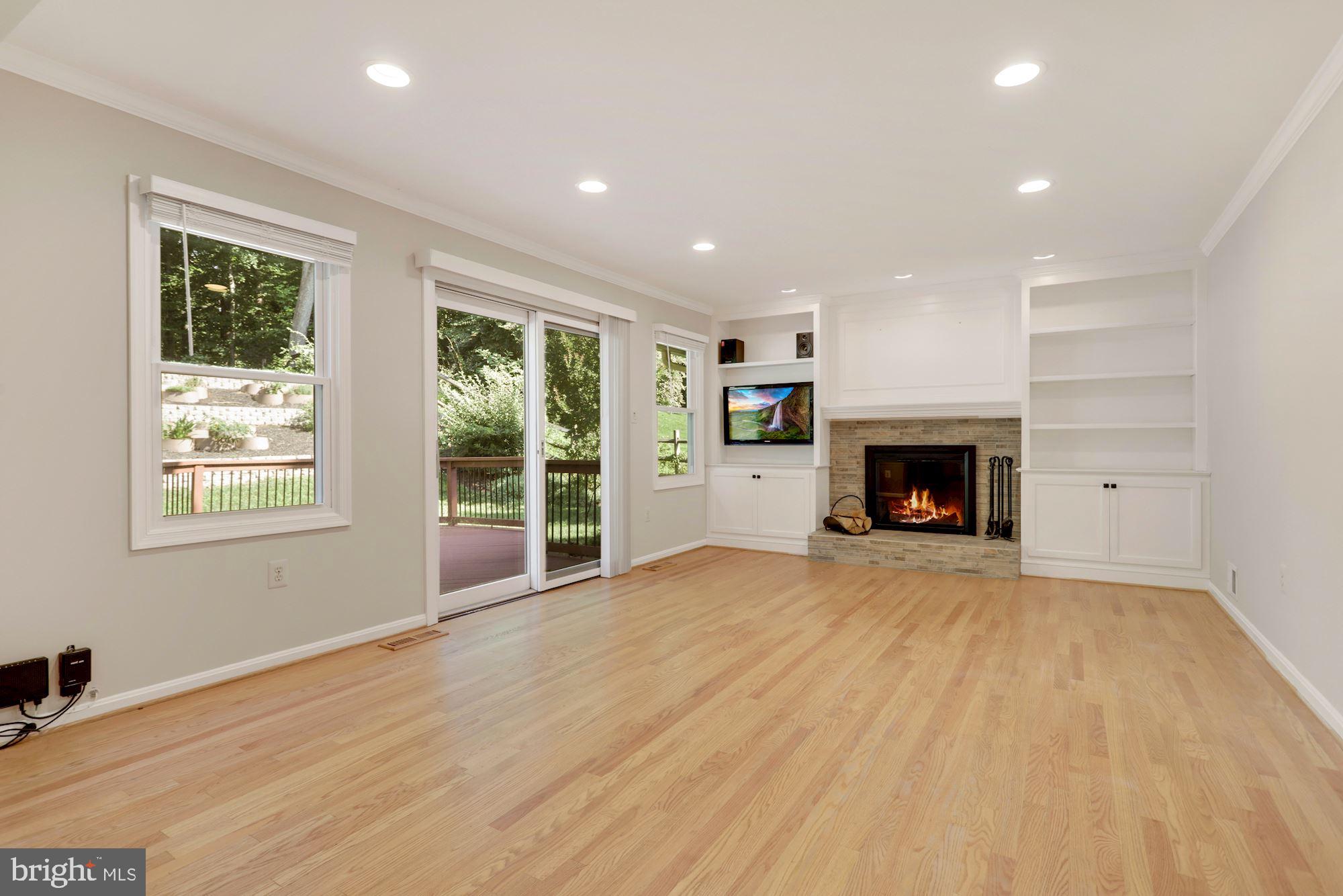 737 Ridge Drive McLean, VA 22101 - Photo 6 of 41 Family Room with fireplace and built ins