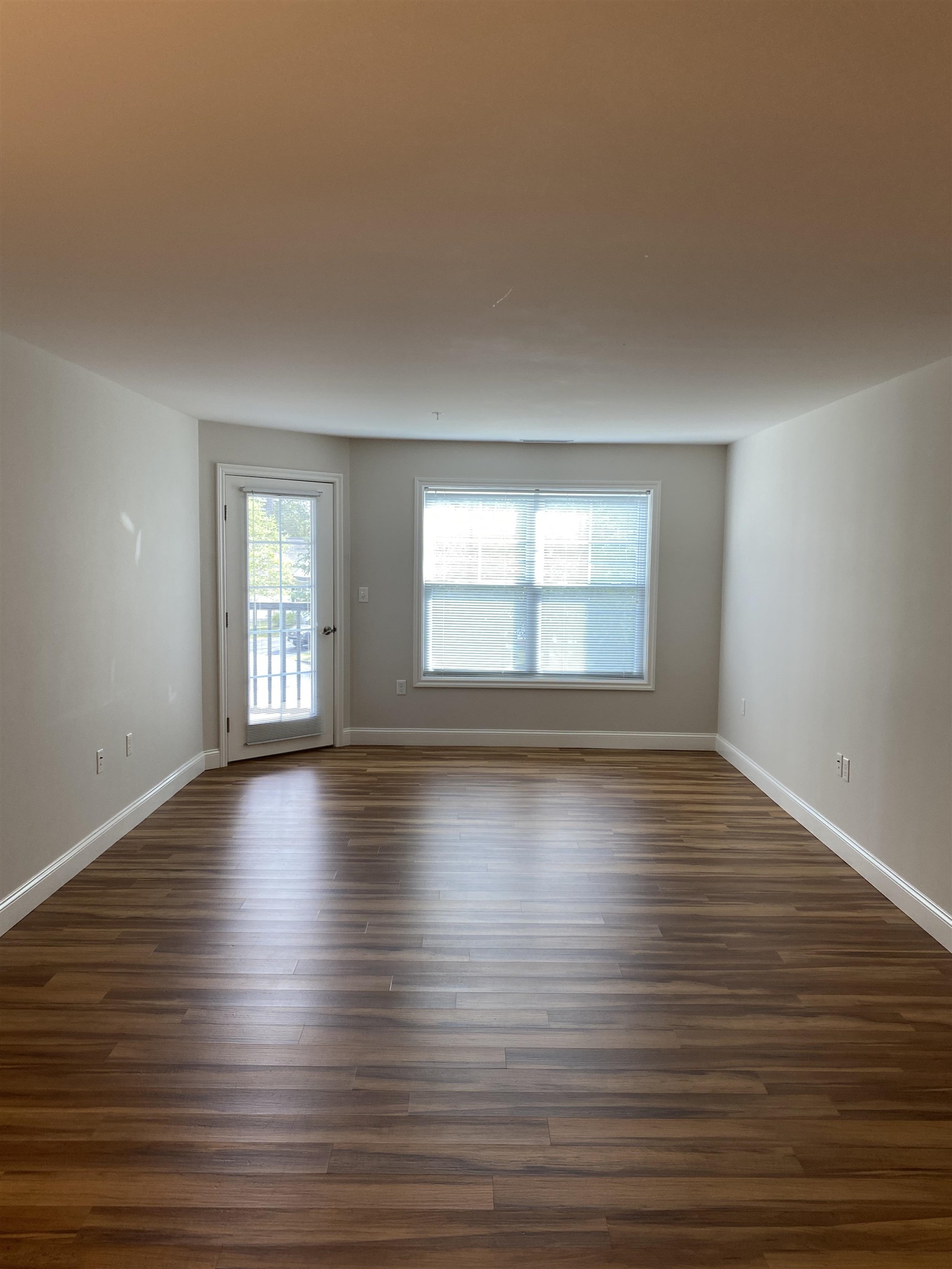 3 Furnival Road, Unit 110 Nashua, NH 03064 - Photo 3 of 8