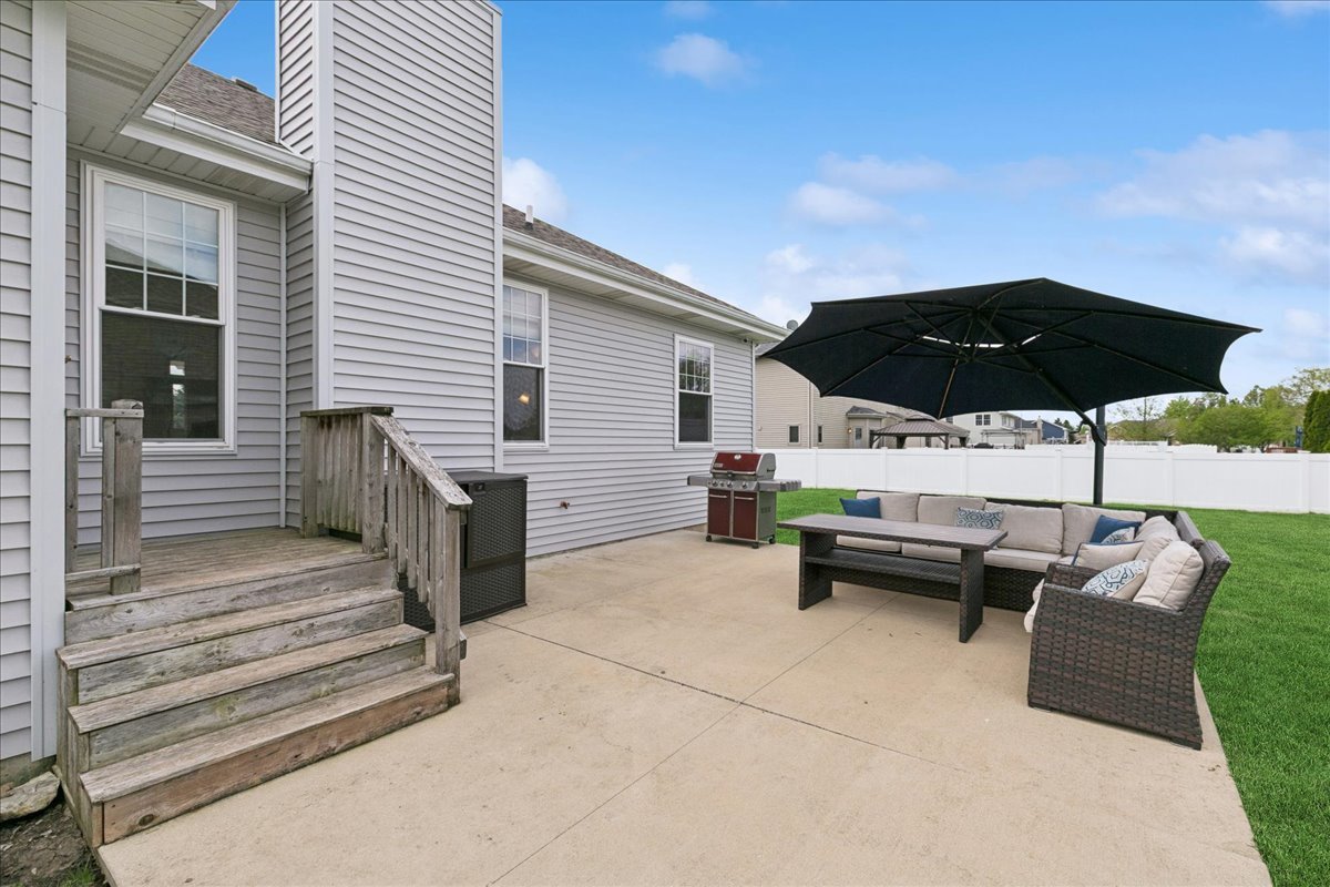 1015 Meadow Path Manteno, IL 60950 - Photo 22 of 26 a backyard view with a seating space