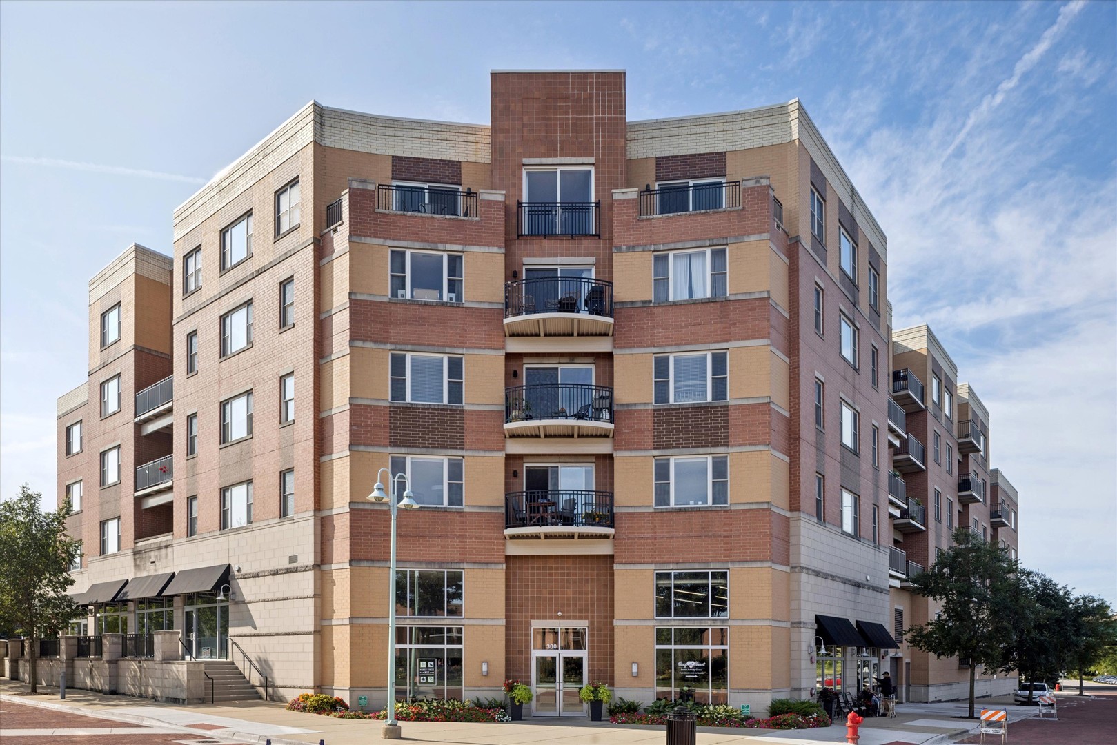 300 Village Circle, Unit 207 Willow Springs, IL 60480 - Photo 1 of 16