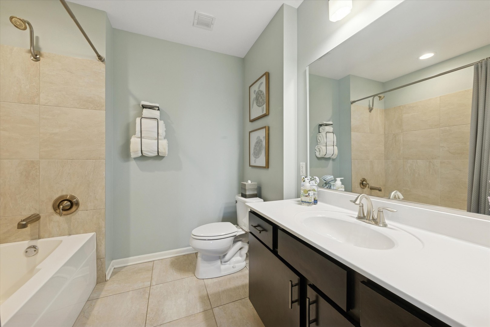 300 Village Circle, Unit 207 Willow Springs, IL 60480 - Photo 11 of 16