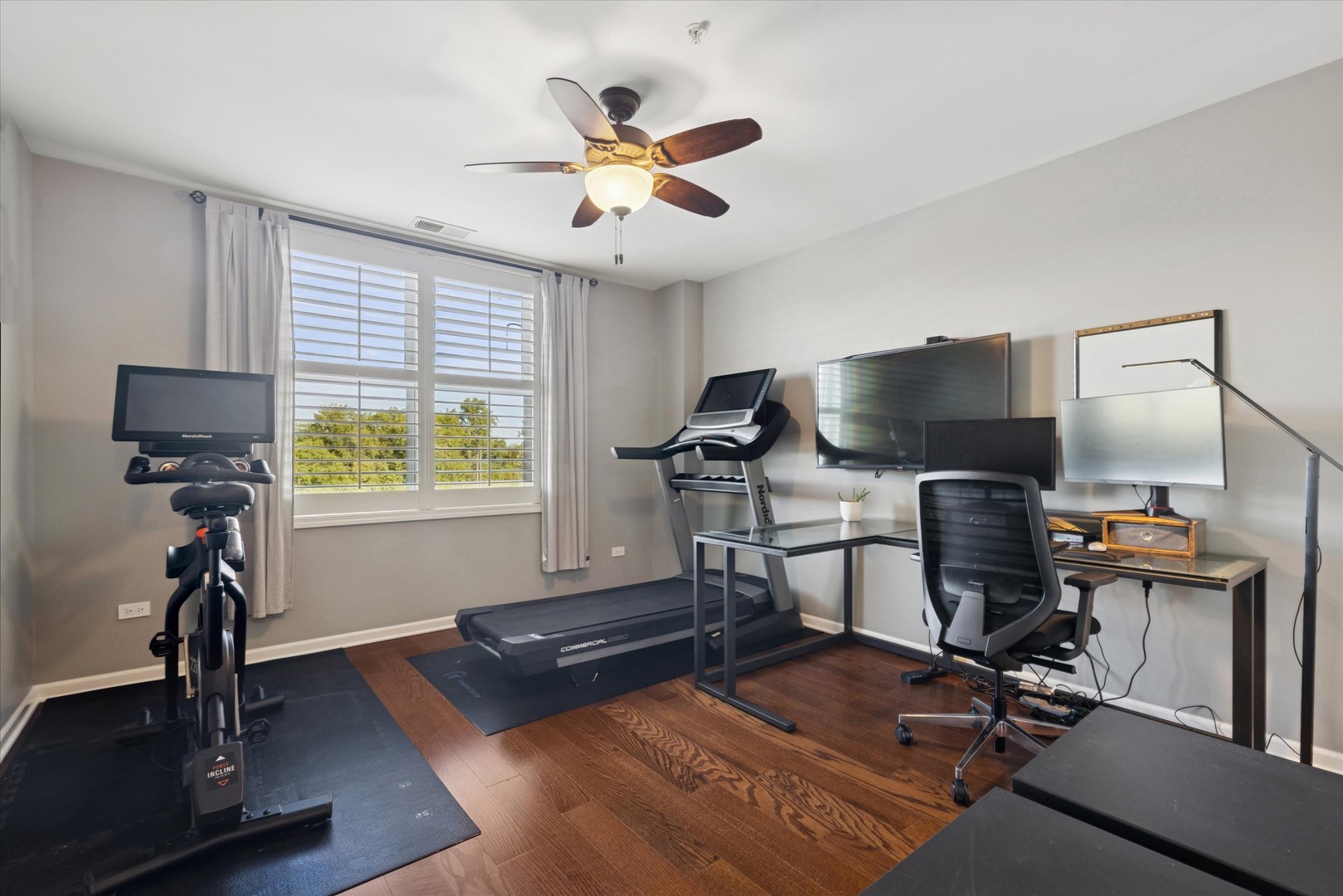 300 Village Circle, Unit 207 Willow Springs, IL 60480 - Photo 10 of 16