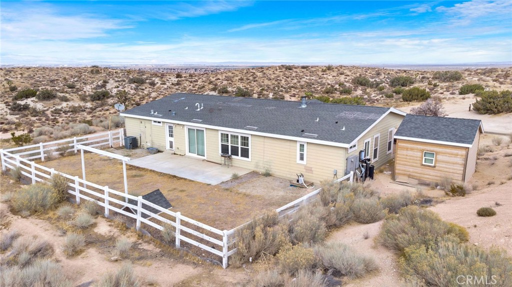 35380 Cheseboro Road Palmdale, CA 93552 - Photo 31 of 42 a view of a city from a terrace
