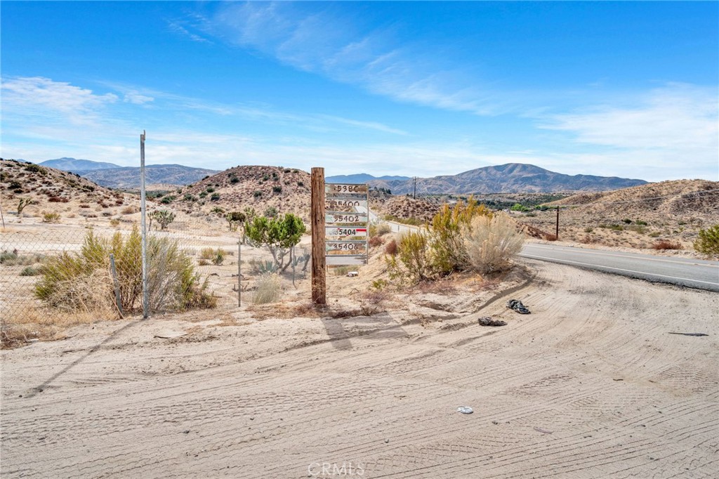 35380 Cheseboro Road Palmdale, CA 93552 - Photo 32 of 42 a view of a terrace view