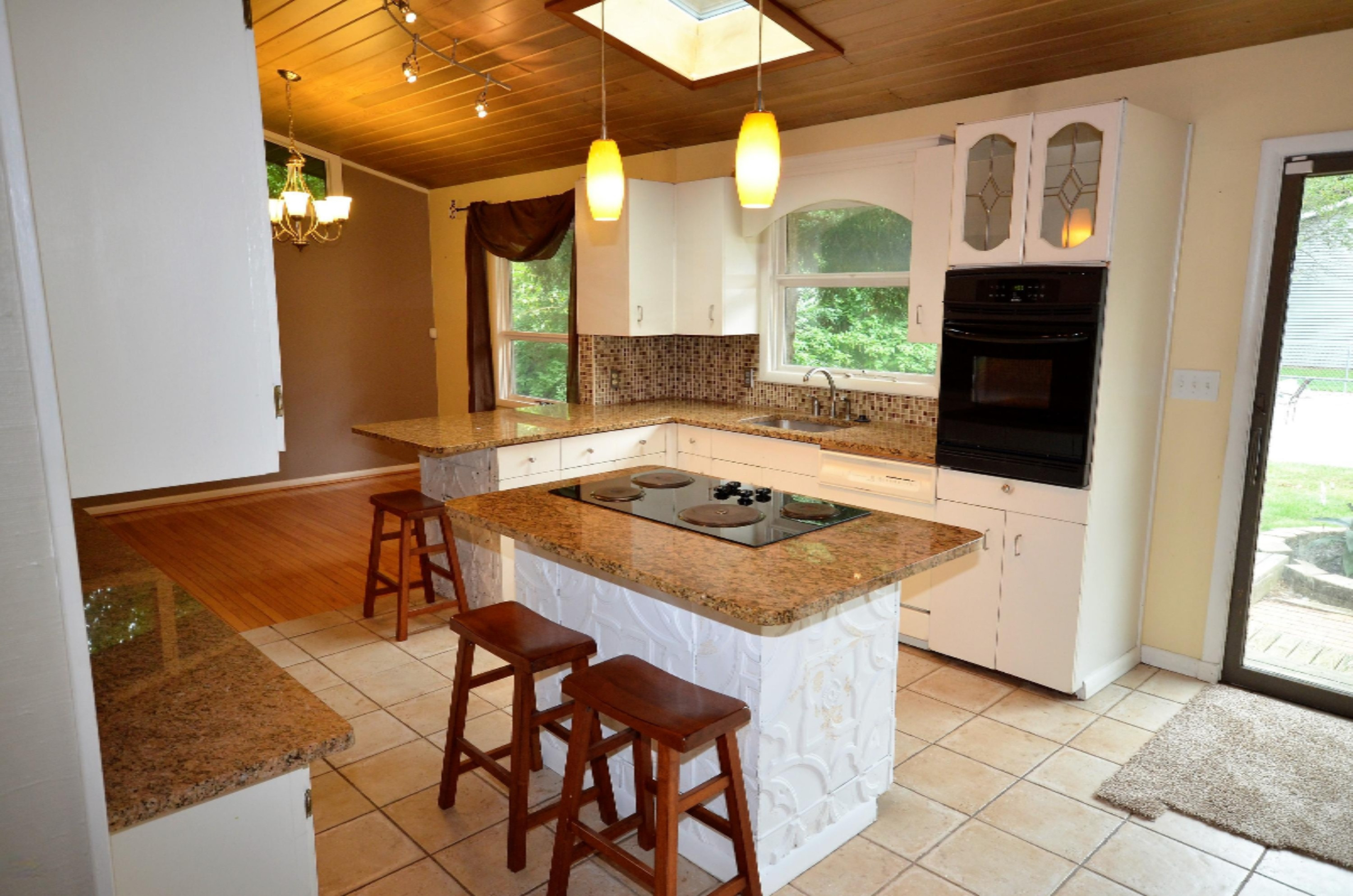 2606 Angling Road Kalamazoo, MI 49008 - Photo 4 of 23 _DSC0641