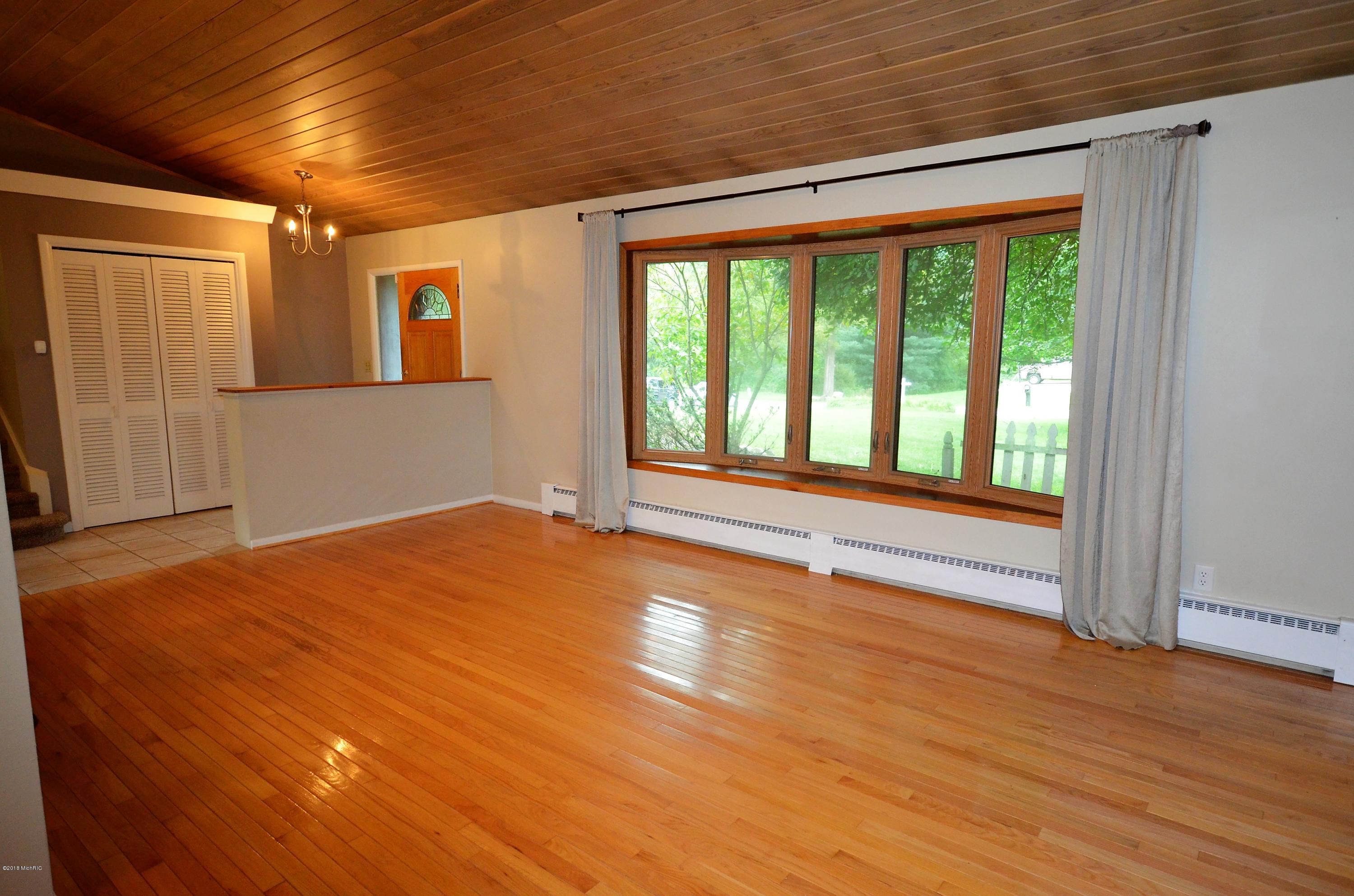 2606 Angling Road Kalamazoo, MI 49008 - Photo 8 of 23 _DSC0648