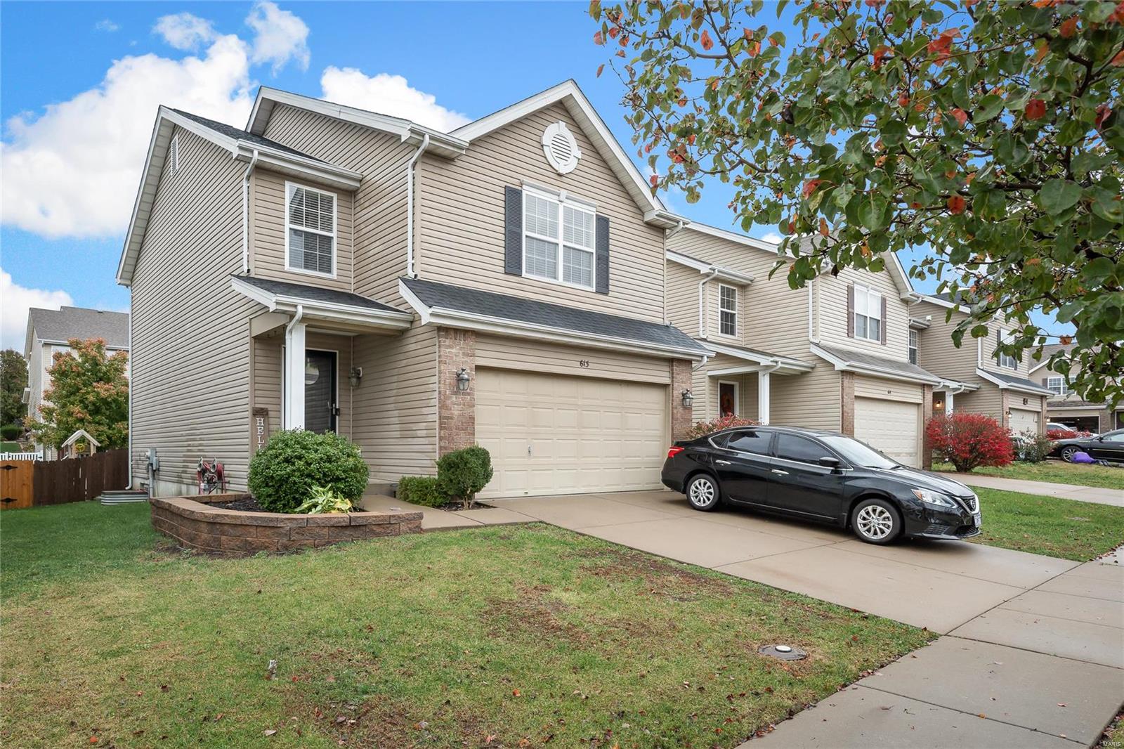 613 Spring Manor O'Fallon, MO 63368 - Photo 2 of 25