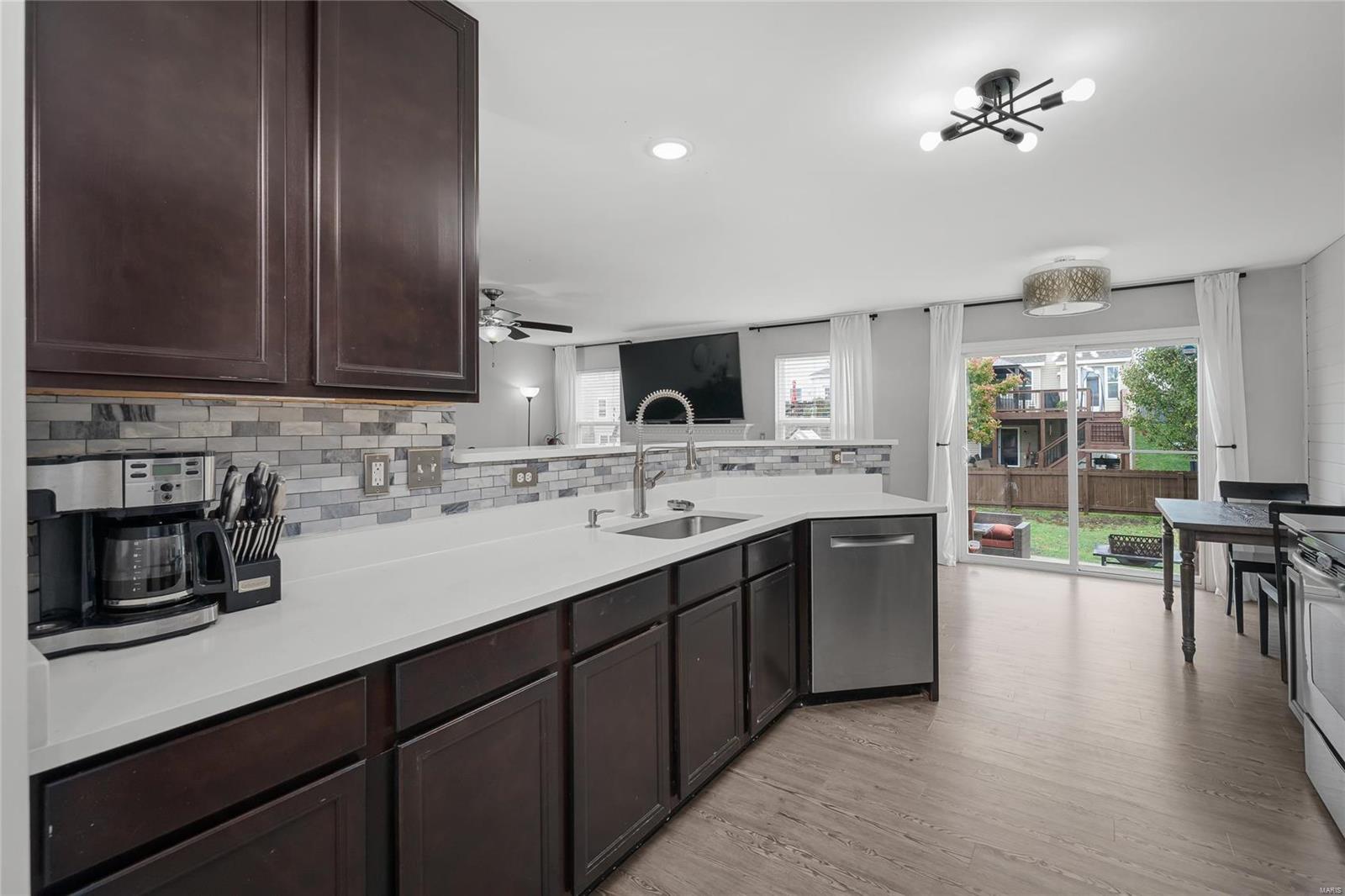 613 Spring Manor O'Fallon, MO 63368 - Photo 10 of 25