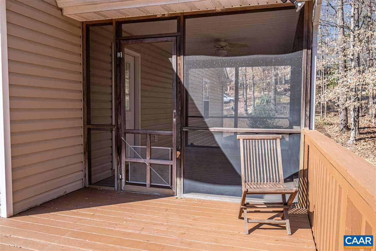 29 East Point Road Palmyra, VA 22963 - Photo 4 of 33 a view of balcony and wooden floor