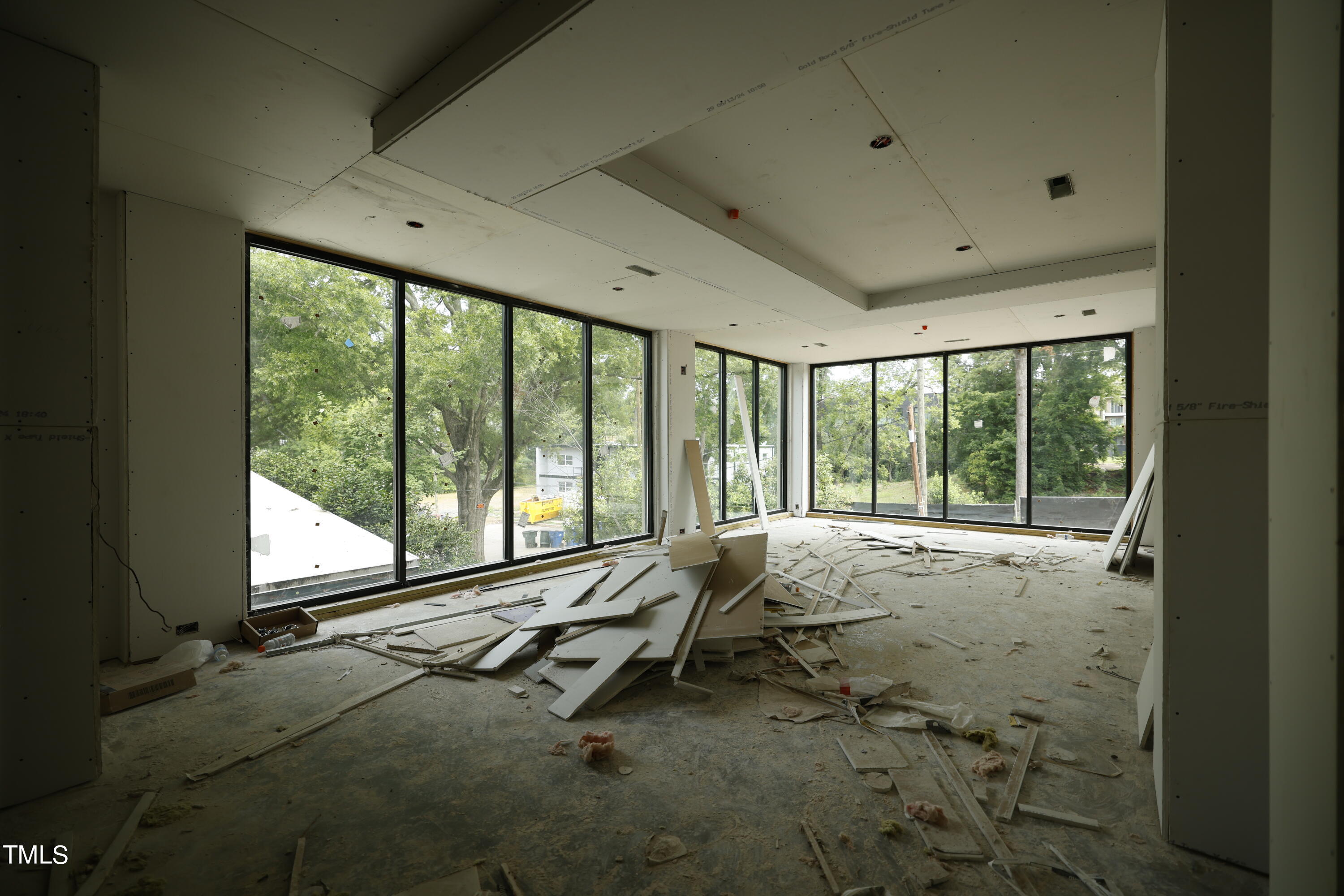 29 Enterprise Street, Unit 311 Raleigh, NC 27607 - Photo 18 of 33 a room with natural light