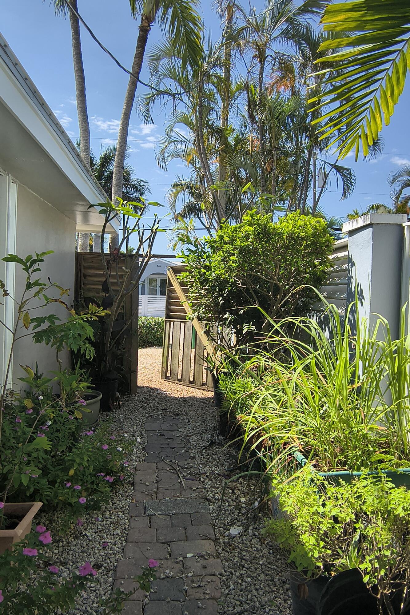 3011 Riviera Drive Key West, FL 33040 - Photo 13 of 36 IMG_20260420_105819593_HDR