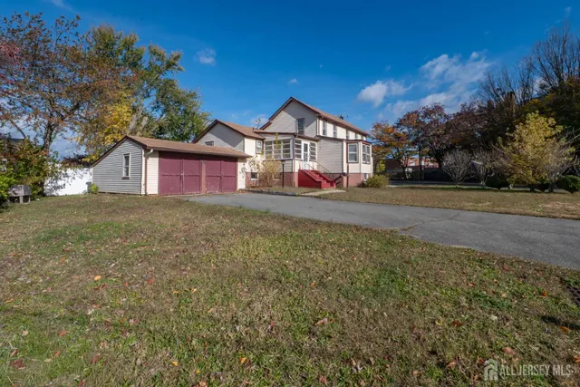 $3,000 | 217 MacArthur Avenue, Sayreville, NJ 08872