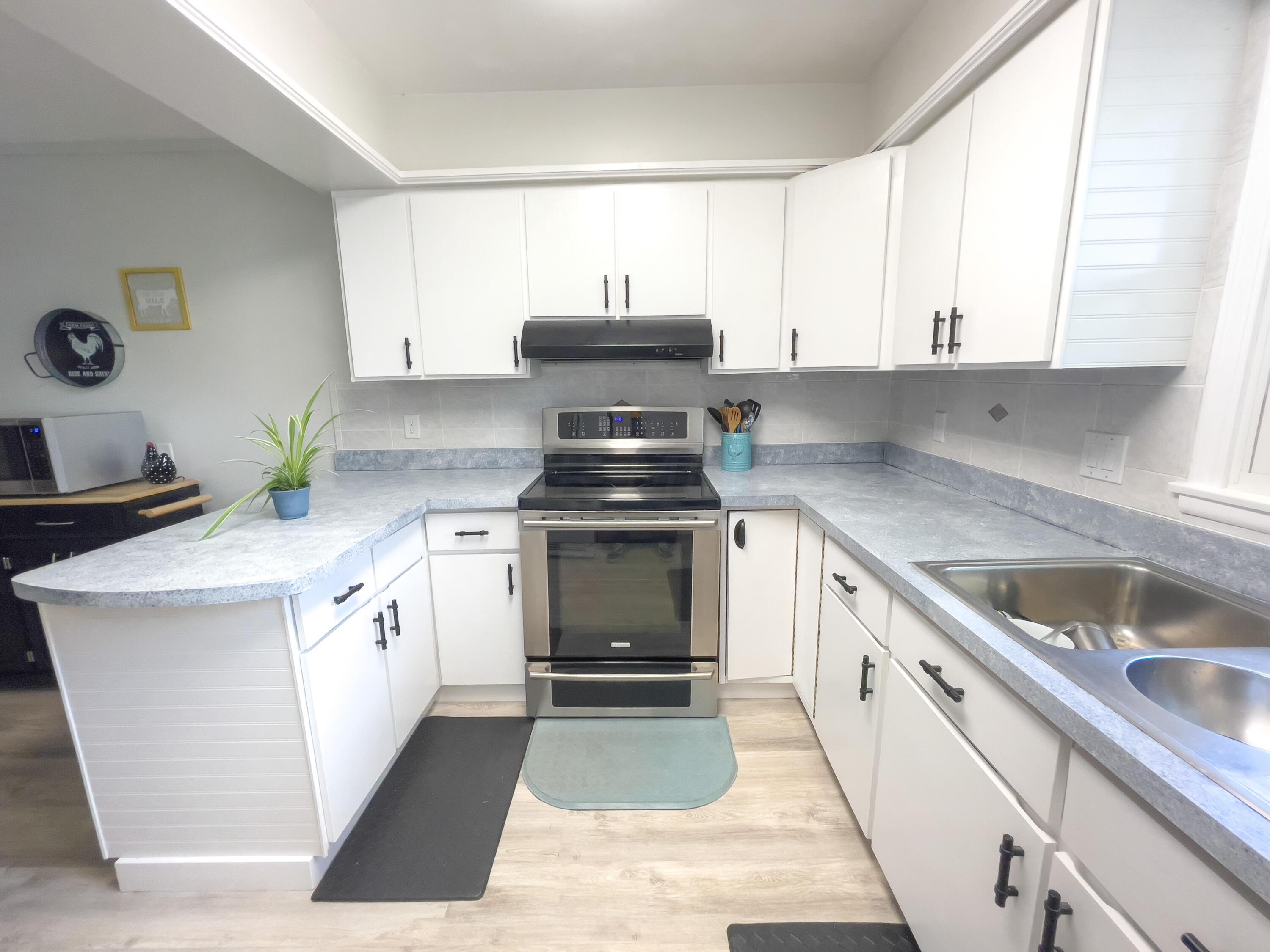 216 Sturbridge Road Columbus, OH 43228 - Photo 18 of 34 Gallery Image 18