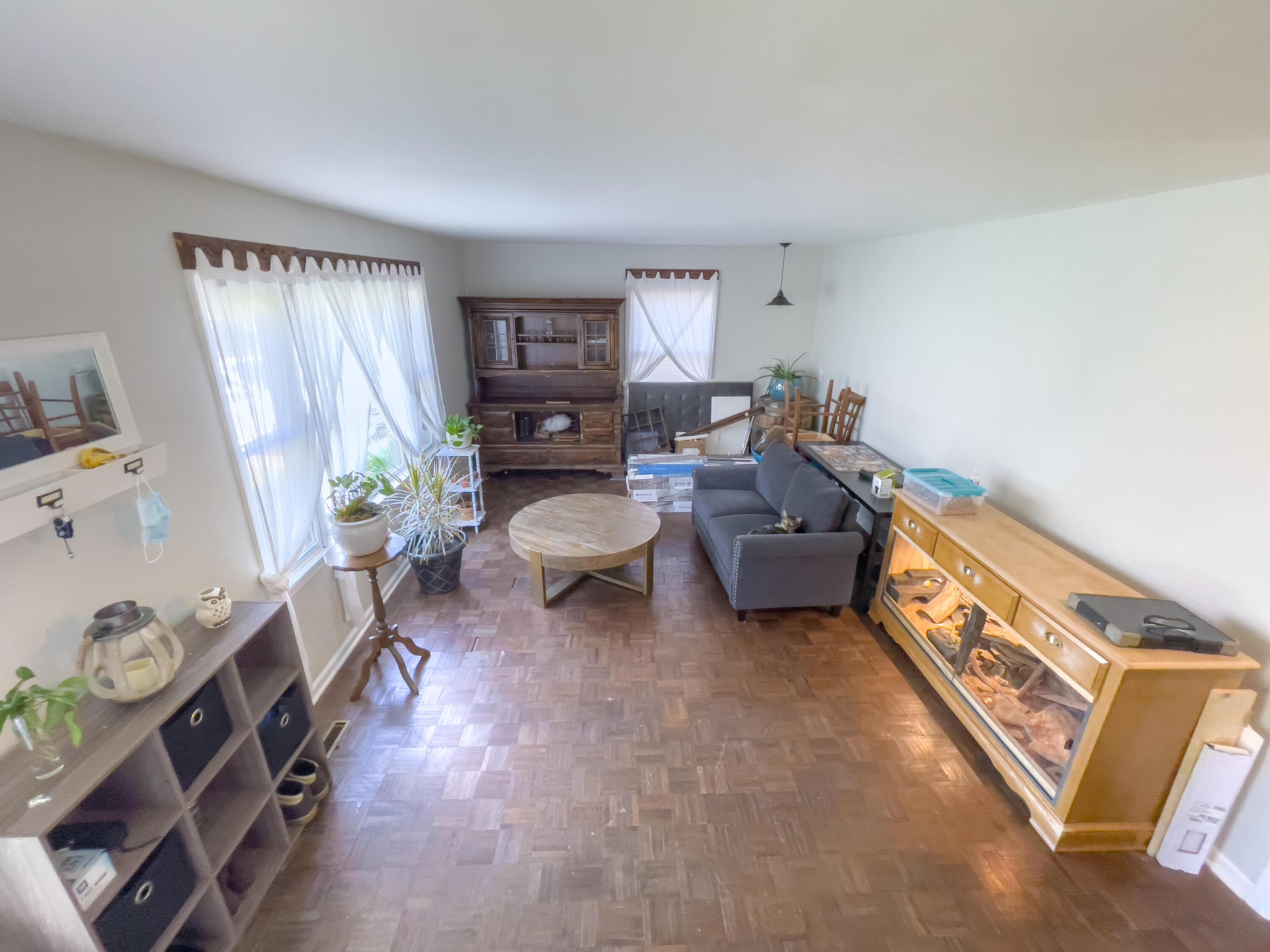 216 Sturbridge Road Columbus, OH 43228 - Photo 21 of 34 Gallery Image 21
