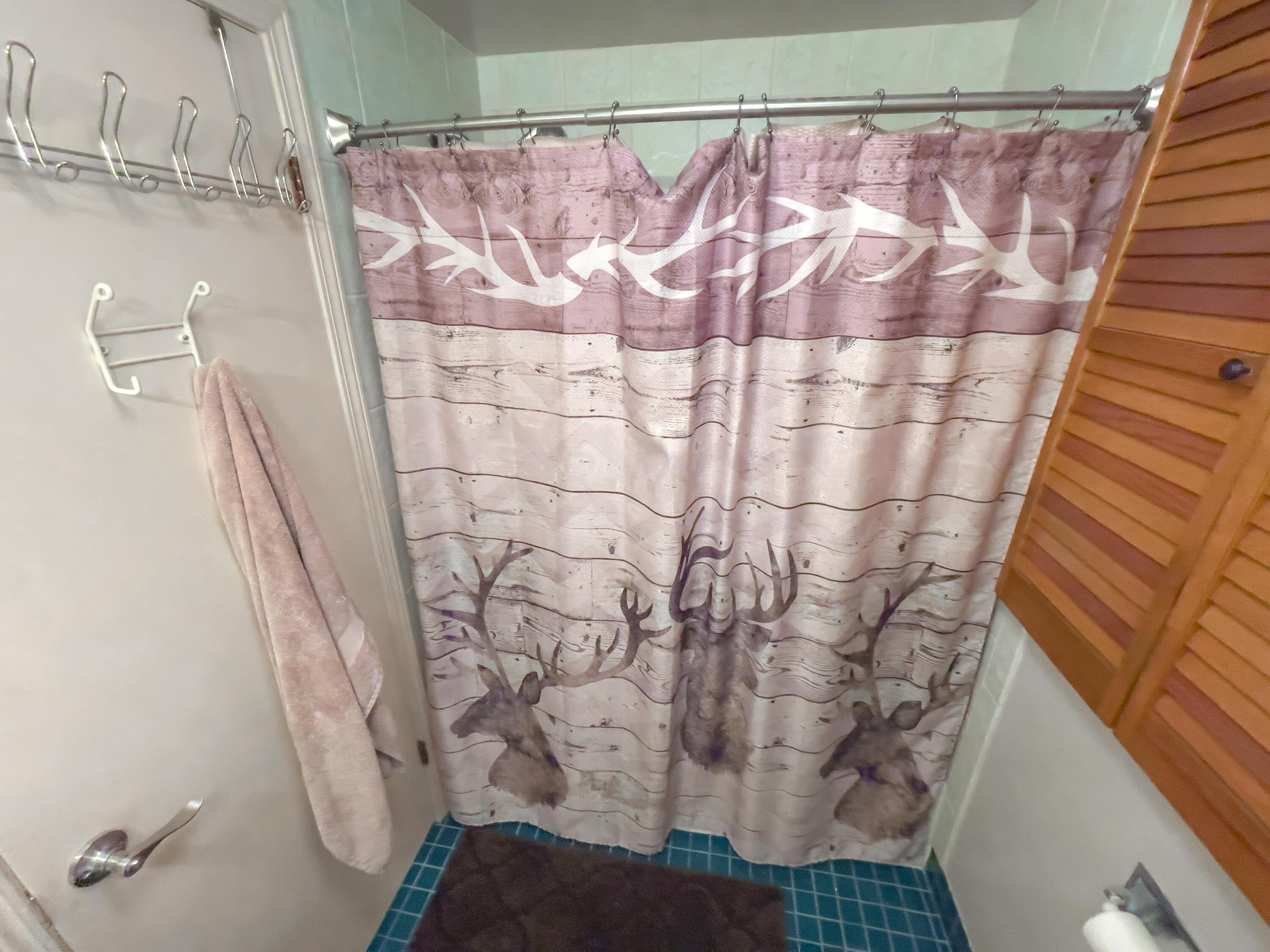 216 Sturbridge Road Columbus, OH 43228 - Photo 31 of 34 Gallery Image 31