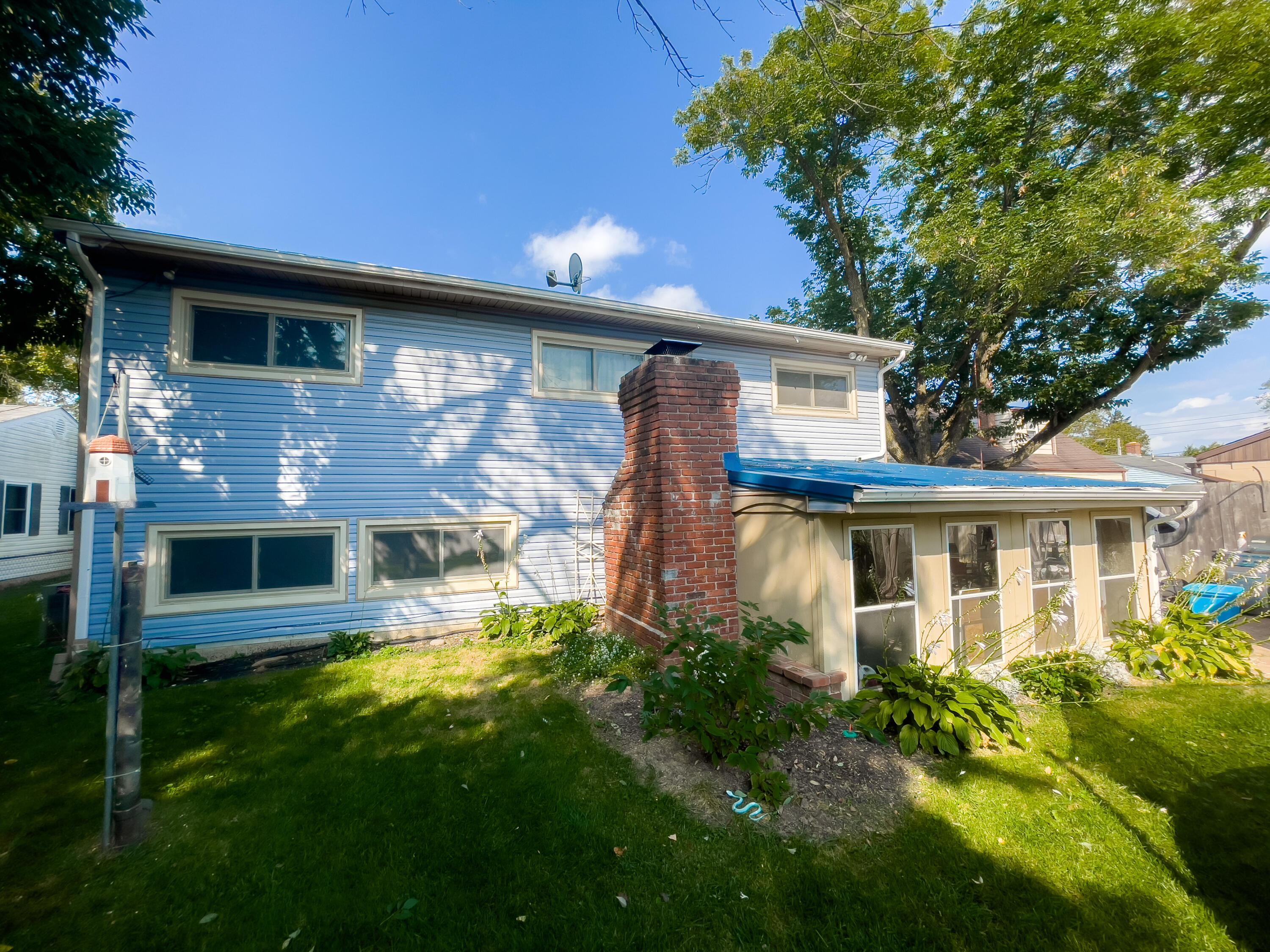 216 Sturbridge Road Columbus, OH 43228 - Photo 5 of 34 Gallery Image 5