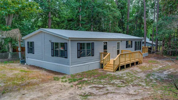 $299,900 | 118 Waterway Drive, Satsuma, FL 32189