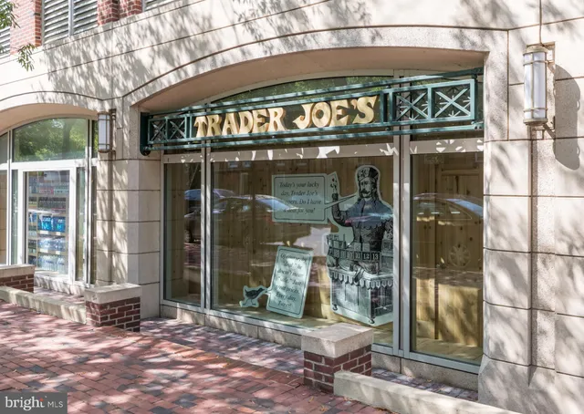 $845,000 | 400 Madison Street, Unit 304, Alexandria, VA 22314