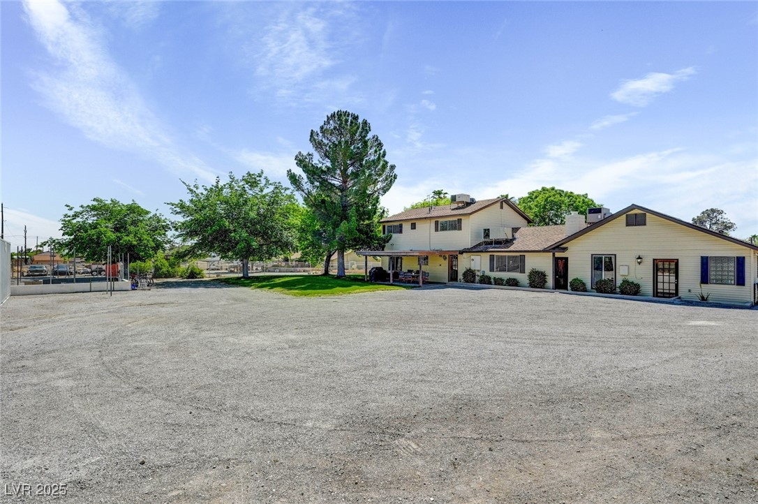 8970 West Lone Mountain Road Las Vegas, NV 89149 - Photo 42 of 94 Backyard area