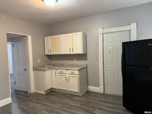 $89,900 | 1007 29th Street, Moline, IL 61265