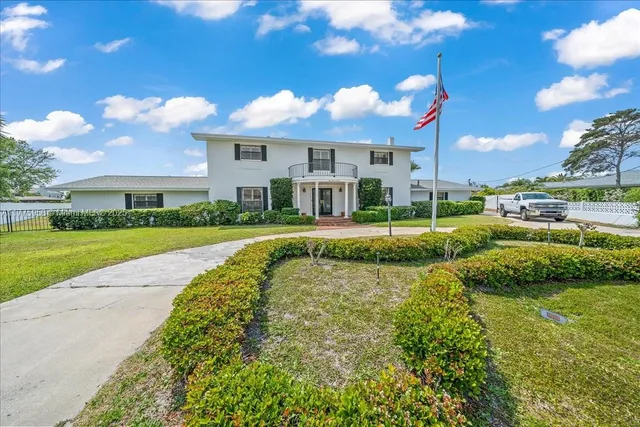 $1,900,000 | North Reach, Cocoa Beach, FL 32931