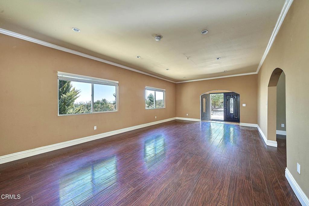 9020 Pionero Road Pinon Hills, CA 92372 - Photo 9 of 71 36