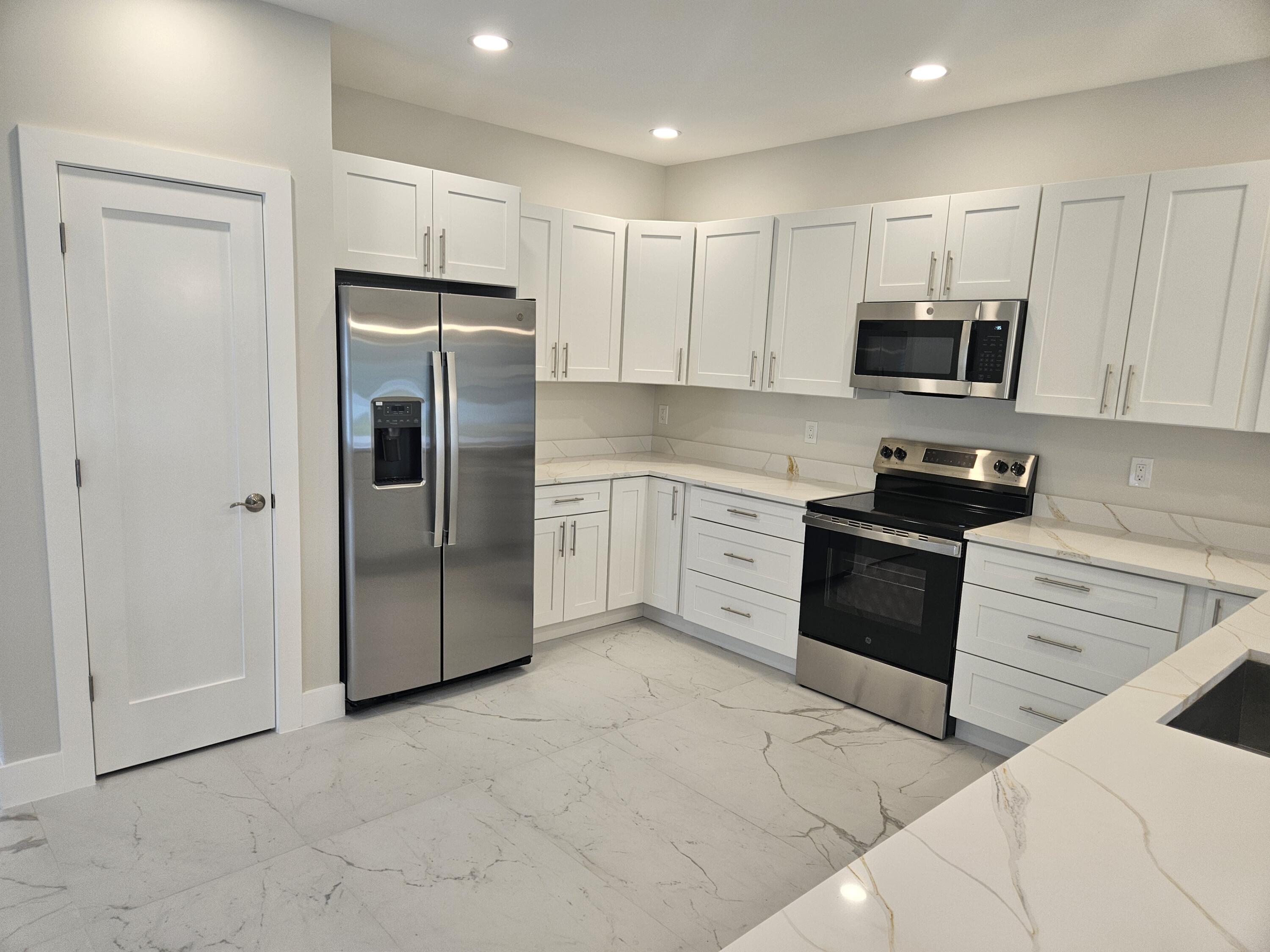 3878 Southeast Grant Street Stuart, FL 34997 - Photo 7 of 38 20260130_143622