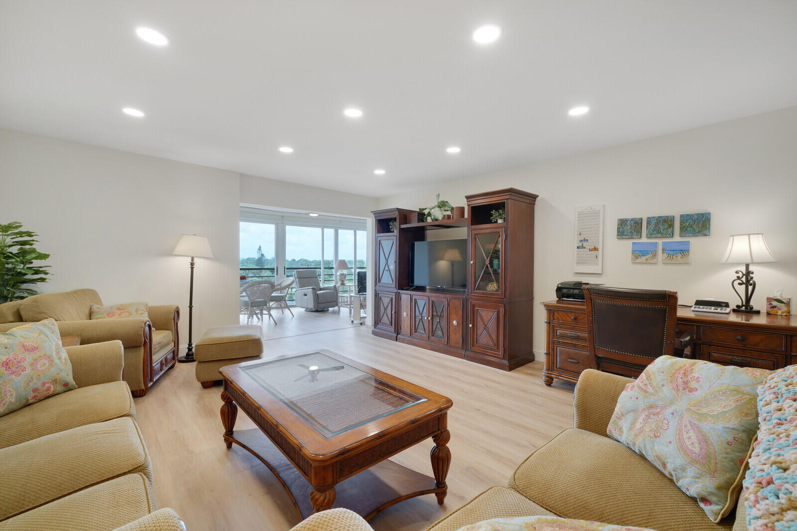 9220 Southwest 14th Street, Unit 3503 Boca Raton, FL 33428 - Photo 6 of 35 Living Room