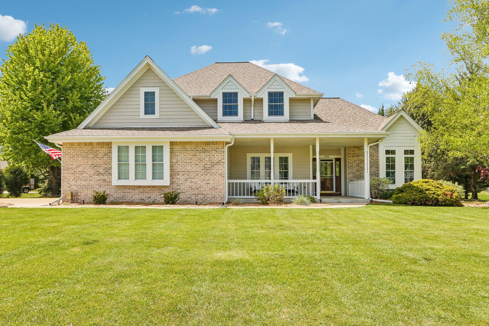 2335 Forest Run Summit, WI 53066 - Photo 1 of 60 Front