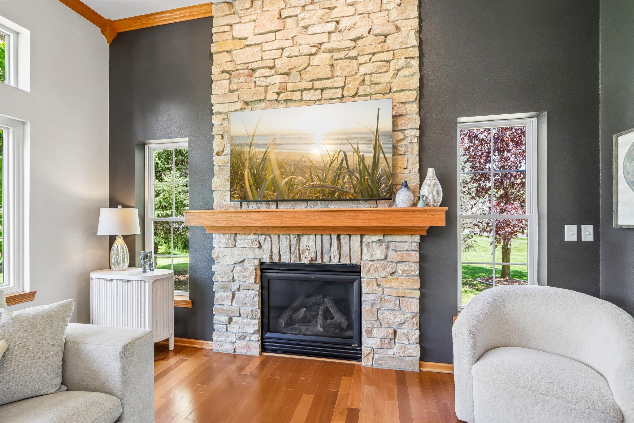 2335 Forest Run Summit, WI 53066 - Photo 10 of 60 Gas Fireplace