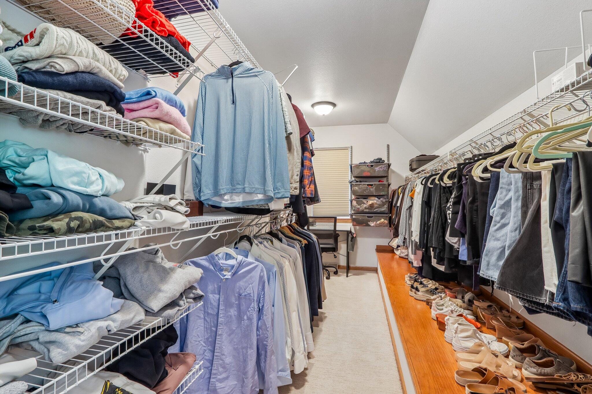 2335 Forest Run Summit, WI 53066 - Photo 28 of 60 Primary Walk in Closet