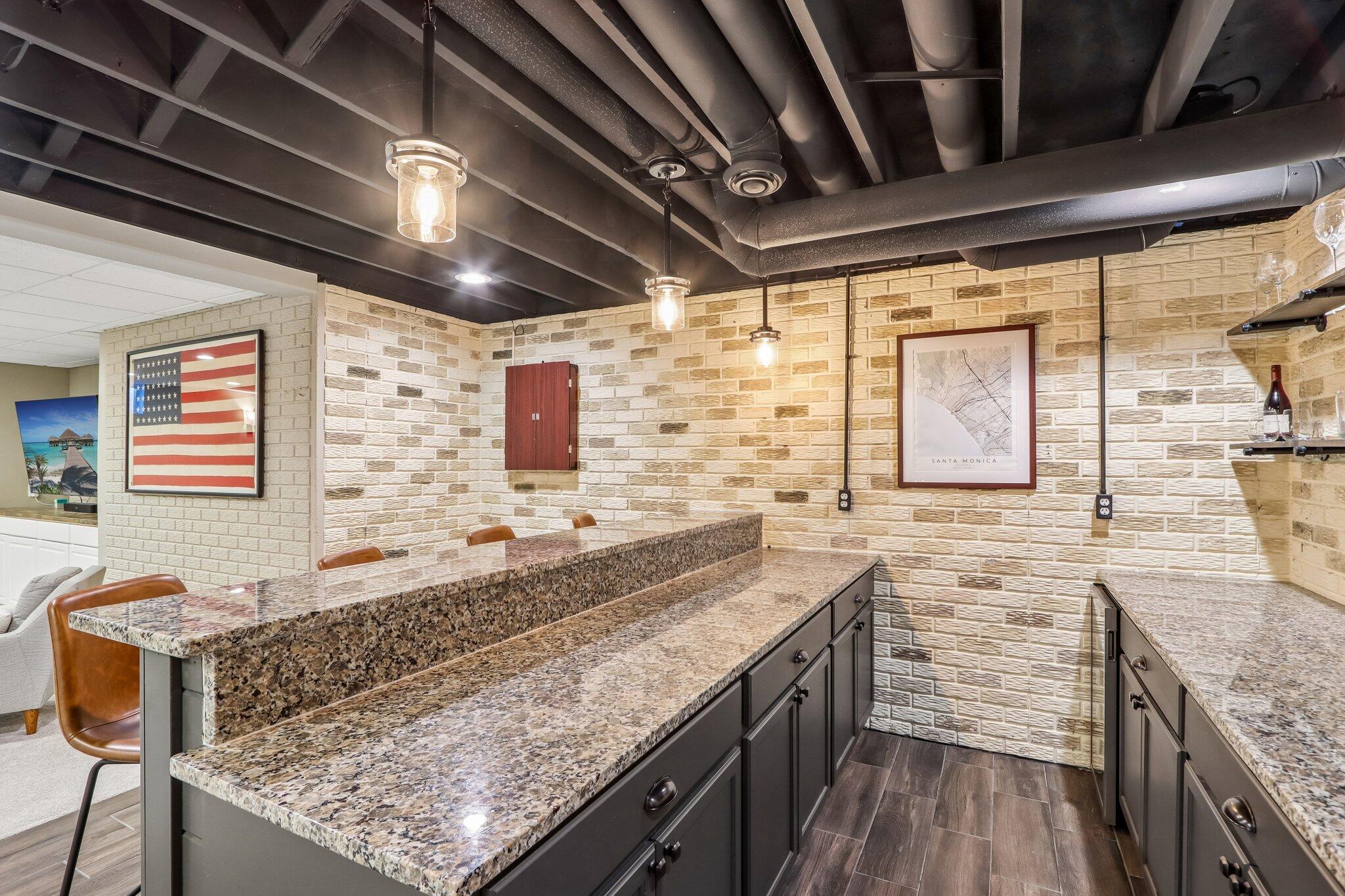 2335 Forest Run Summit, WI 53066 - Photo 40 of 60 Basement Bar