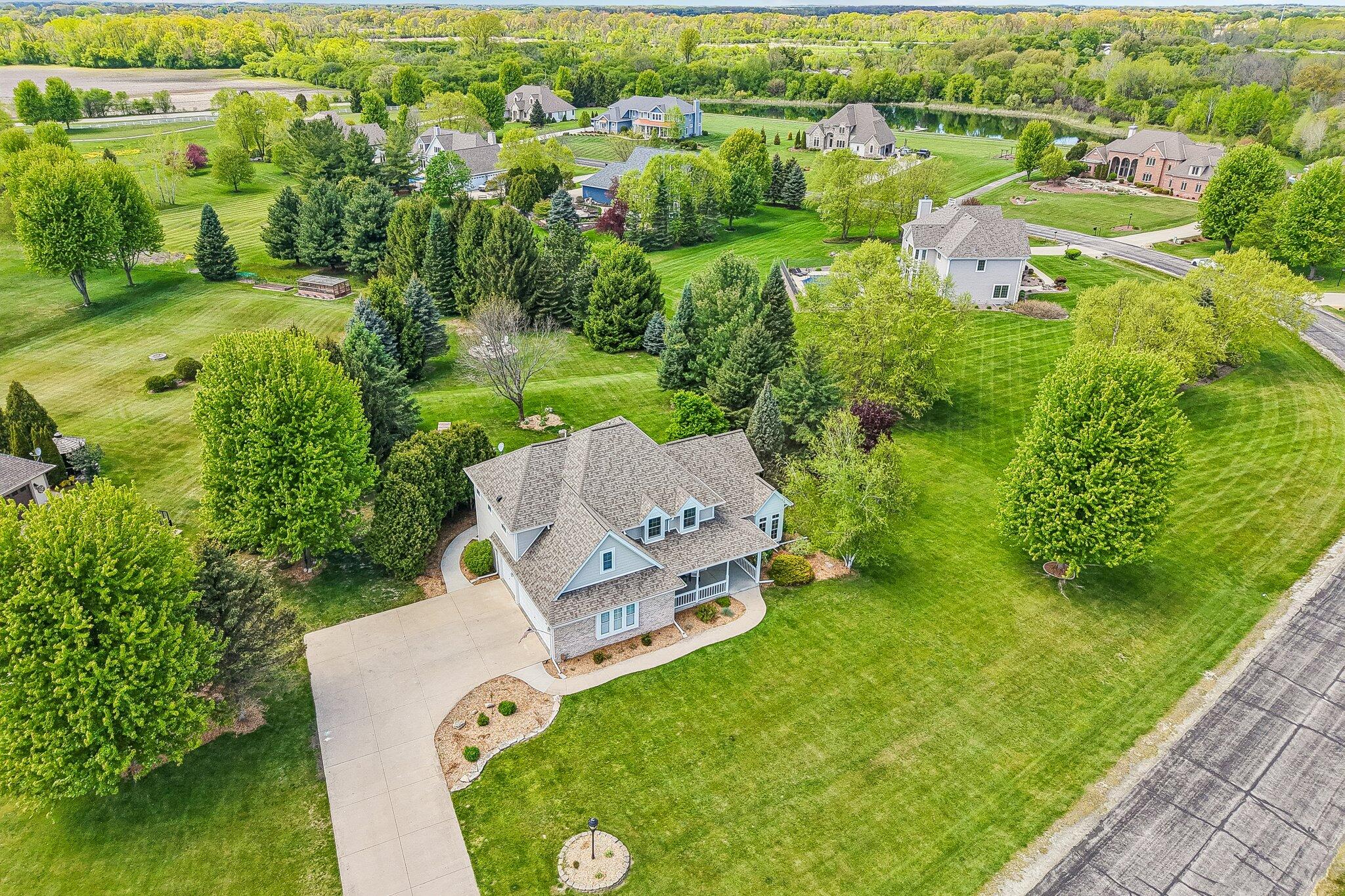 2335 Forest Run Summit, WI 53066 - Photo 51 of 60 Aerial