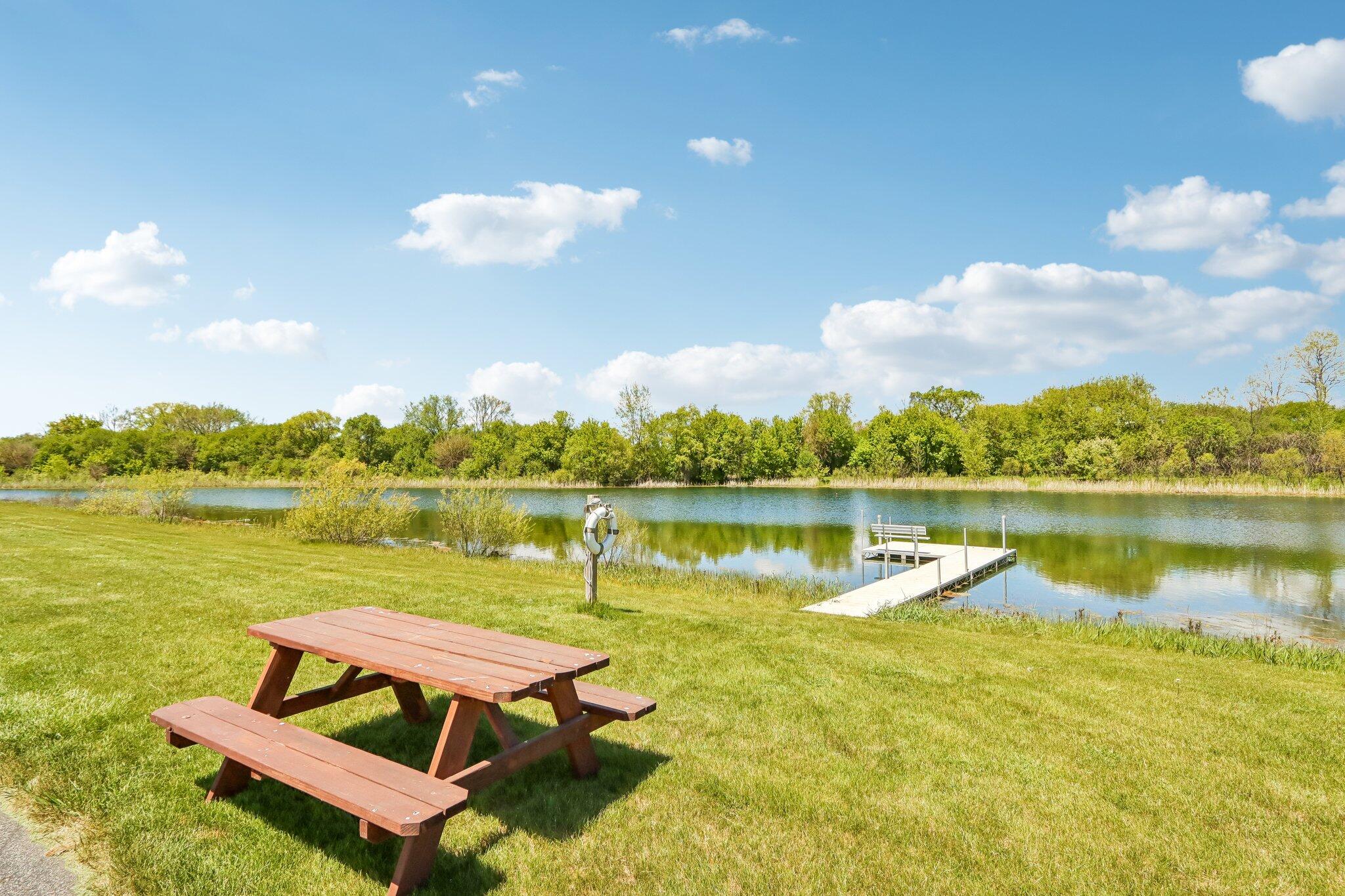 2335 Forest Run Summit, WI 53066 - Photo 56 of 60 HOA Pond