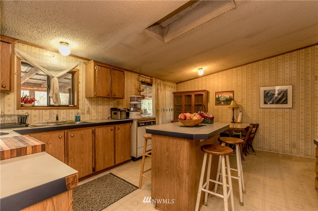 4350 Vining Road Bellingham, WA 98226 - Photo 9 of 15 Gallery Image 9
