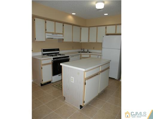 90 Orion Road Piscataway, NJ 08854 - Photo 6 of 10 Gallery Image 6