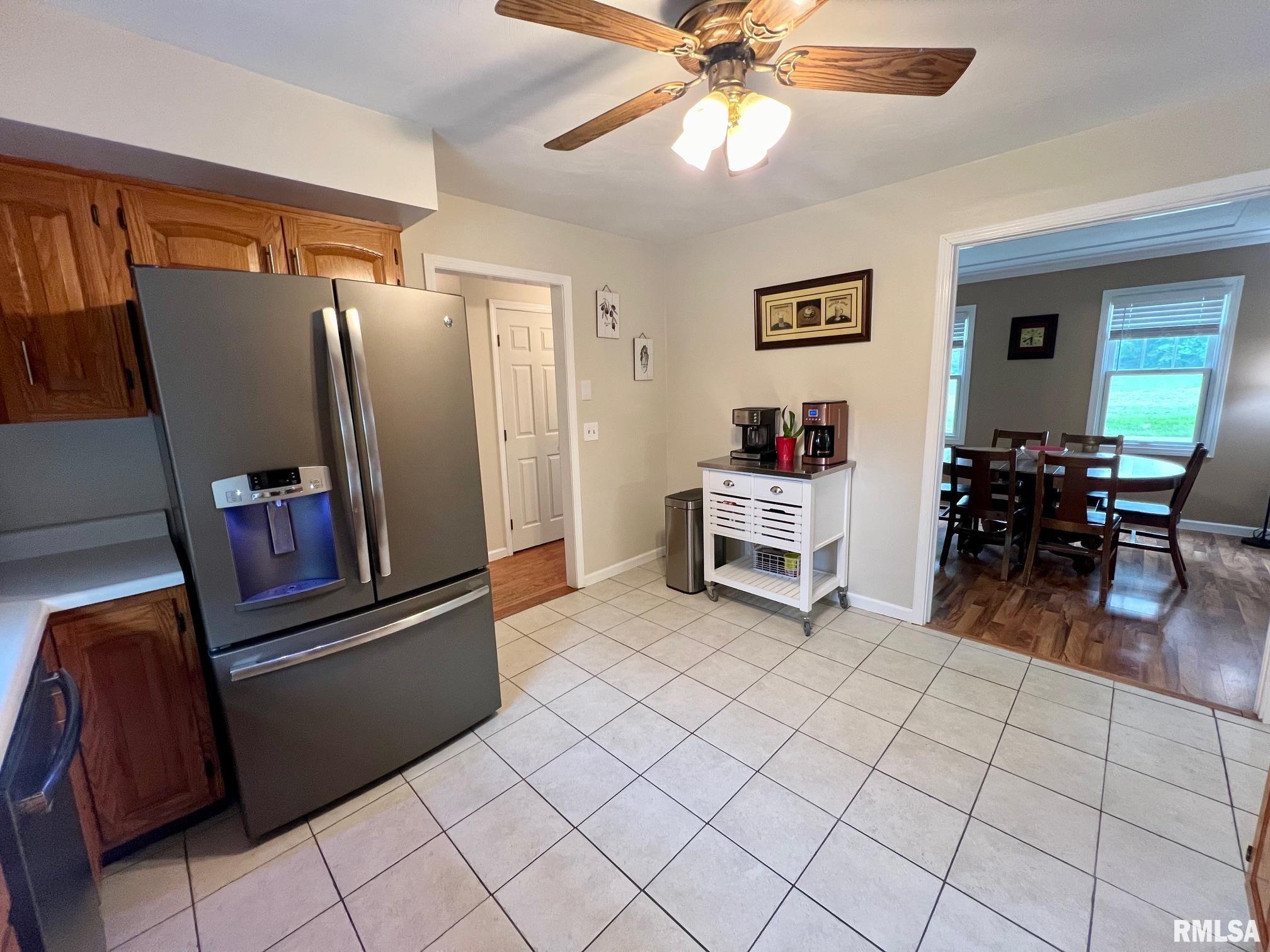 891 Riddle Hill Road Springfield, IL 62711 - Photo 18 of 50