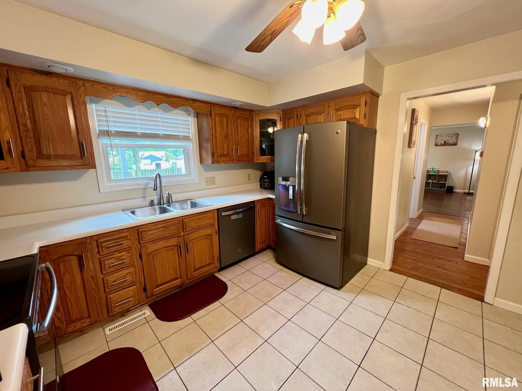 891 Riddle Hill Road Springfield, IL 62711 - Photo 19 of 50