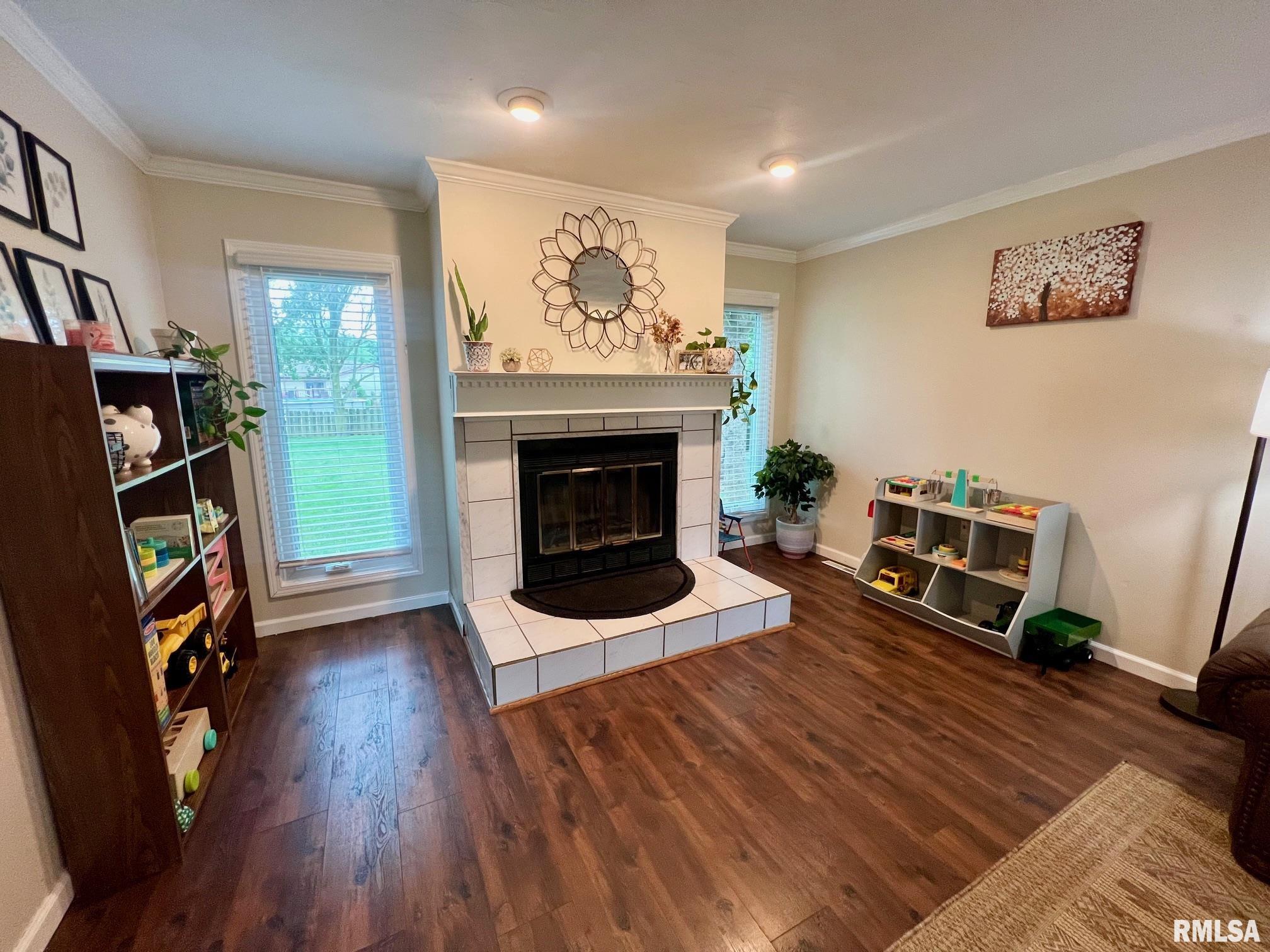 891 Riddle Hill Road Springfield, IL 62711 - Photo 7 of 50