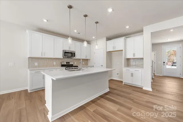 $519,990 | 8237 Franklin Trl Street, Mint Hill, NC 28227